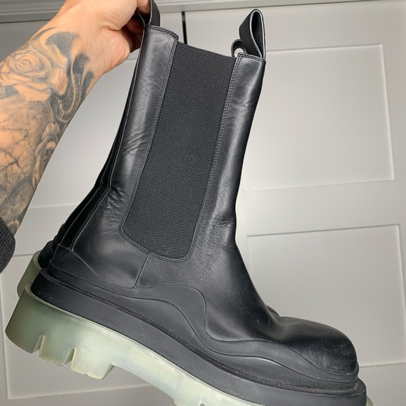 Bottega Veneta Tire Lug Leather Black Chelsea Boots - Picture 13 of 15